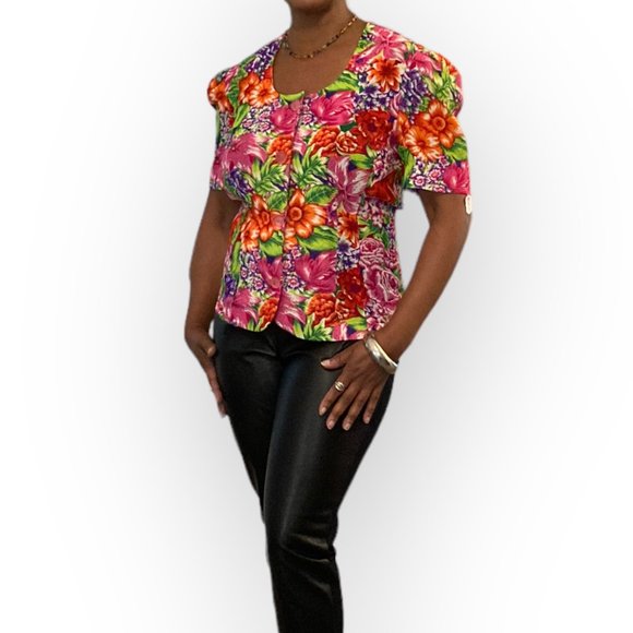 Floral Vintage Button Up Blouse - Picture 4 of 5